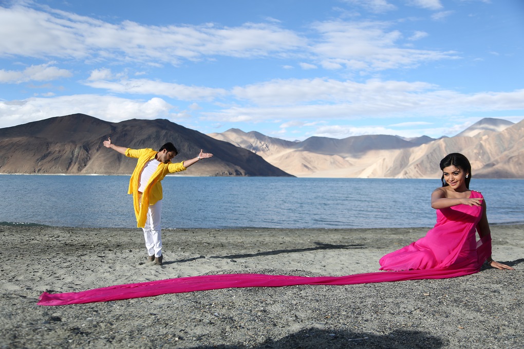 idi-naa-love-story-new-stills